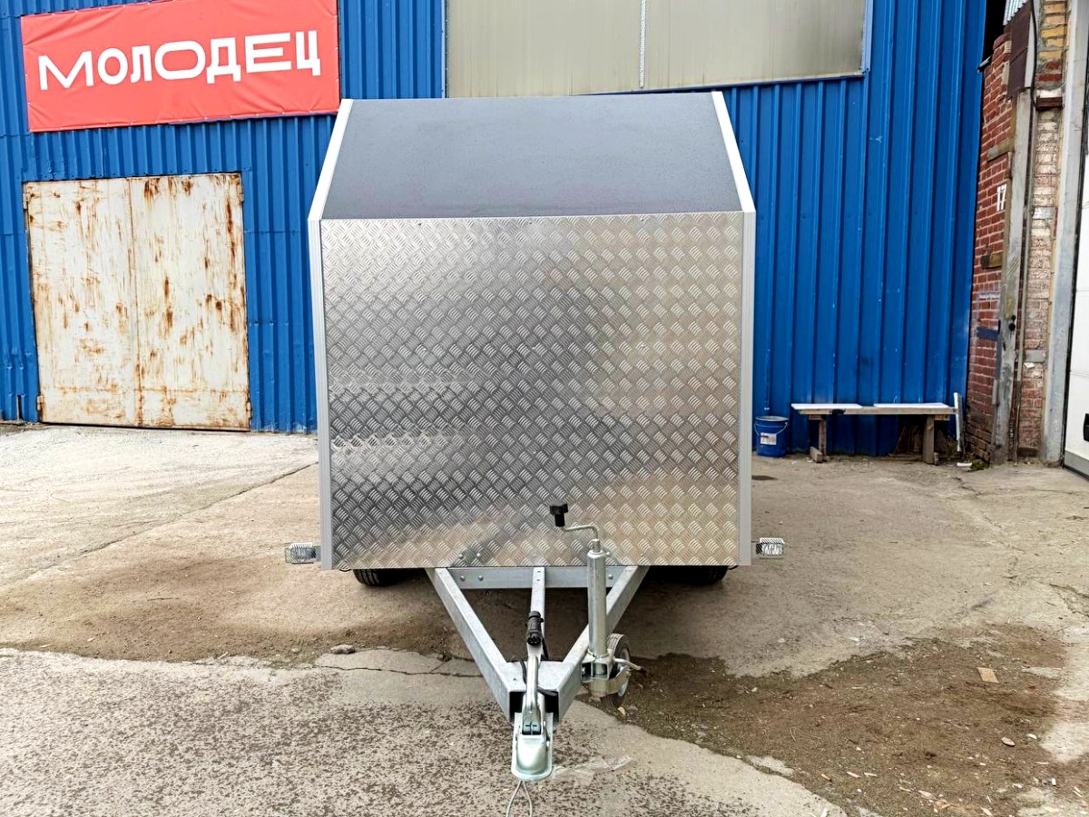 Фургон "МОЛОДЕЦ" 3,5х1,5/1,65 (R13х2) Черный (ЕА180932H4MC30202) фото