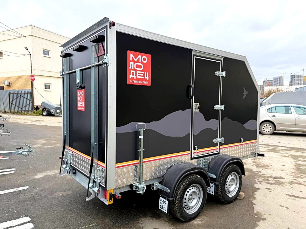 Фургон "МОЛОДЕЦ" 3,0х1,5/1,65 (R13х2) Черный (ЕА180932F3MC30004) фото