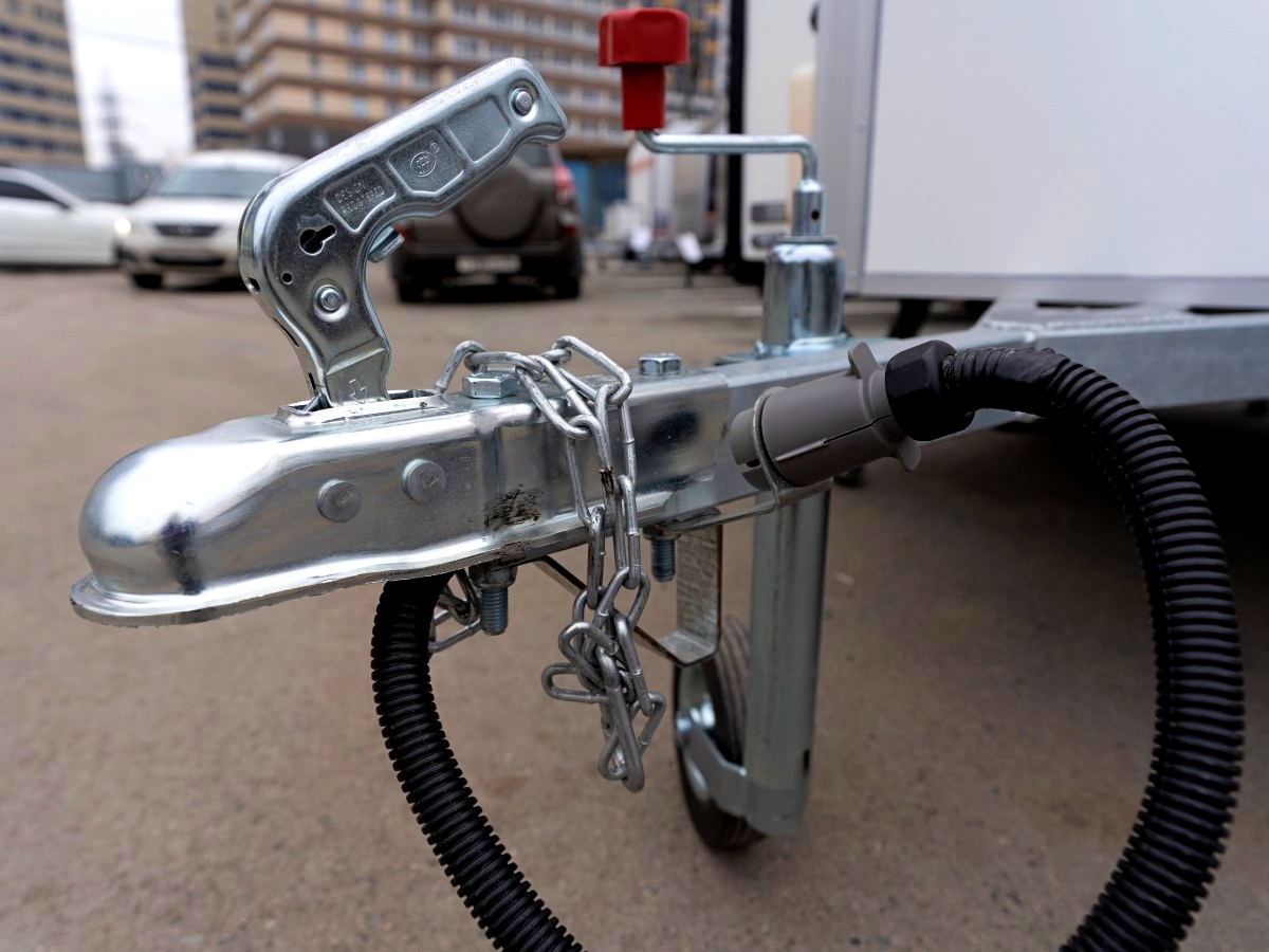 Автодом "МОЛОДЕЦ" R13 (базовая версия) фото