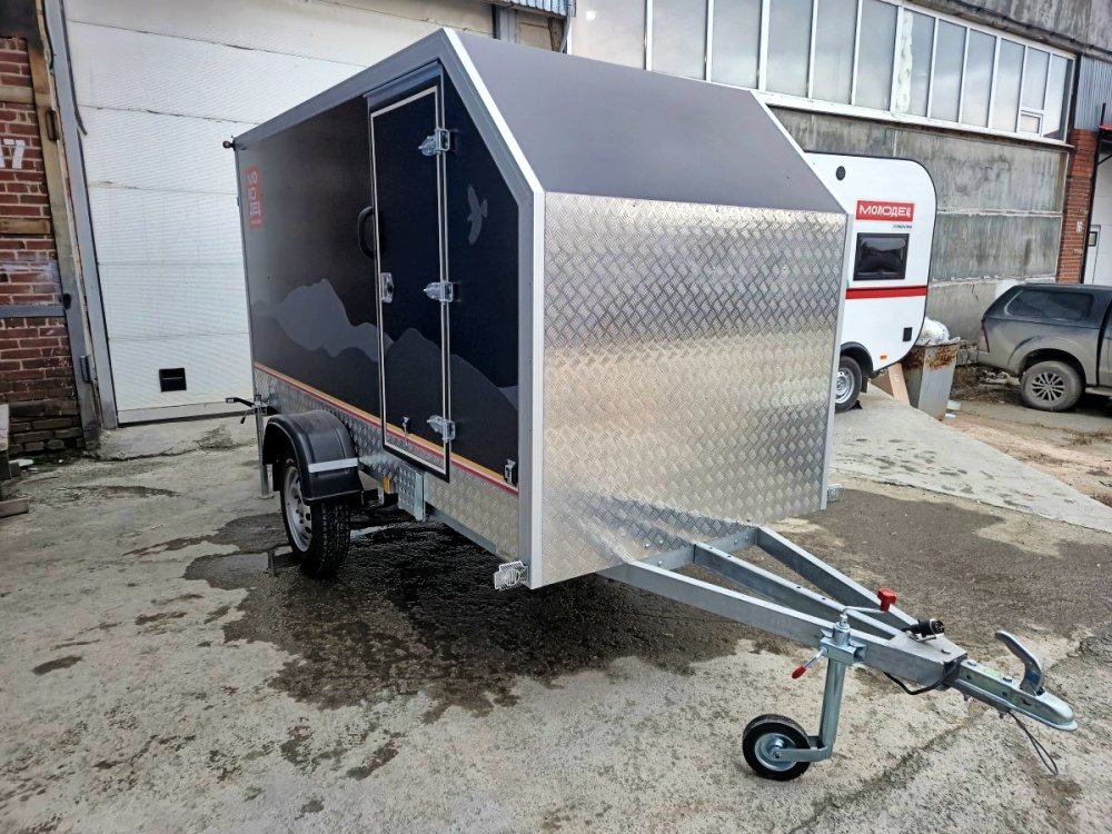 Фургон "МОЛОДЕЦ" 3,5х1,5/1,65 (R16) Черный (ЕА180922H3MC30009) фото