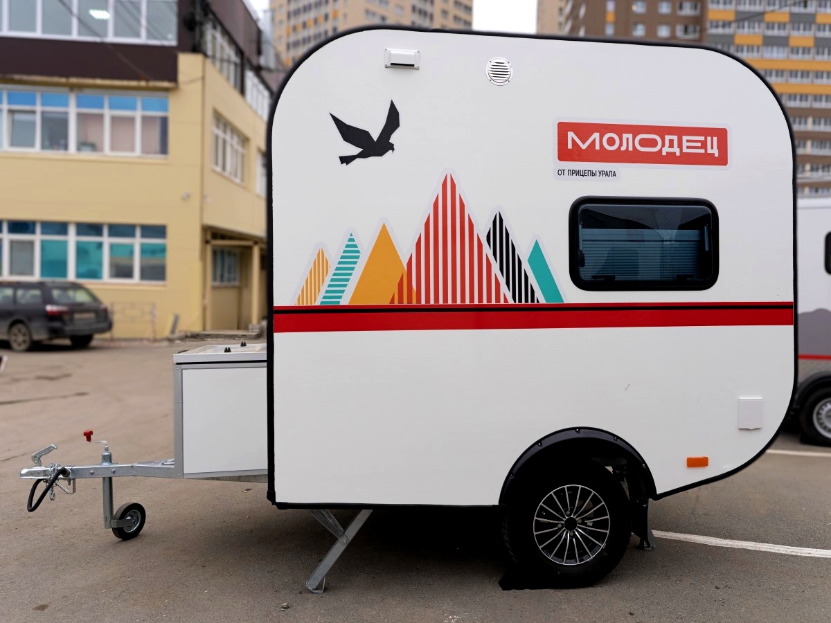 Автодом "МОЛОДЕЦ" R13 (базовая версия) фото