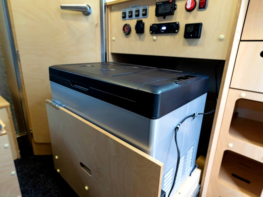 Автодом "МОЛОДЕЦ" R13 (X89958320S0JT6002) фото