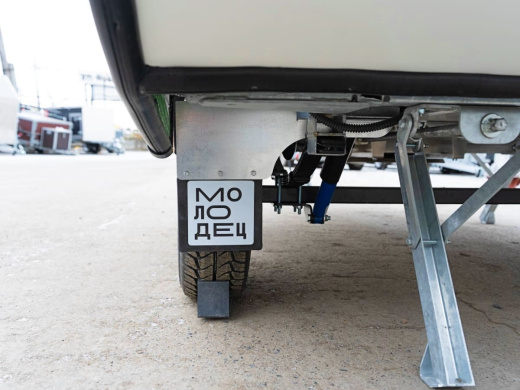 Автодом "МОЛОДЕЦ" R13 (X89958320S0JT6005) фото