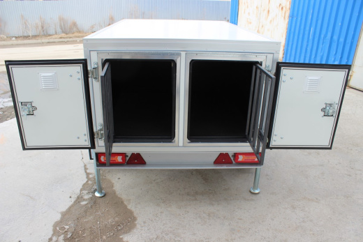 Прицеп-фургон для перевозки 3-х собак (R13) фото