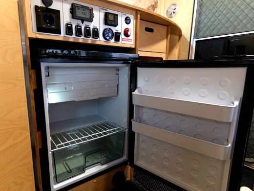 Автодом "МОЛОДЕЦ" R13 (X89958320S0JT6004) фото