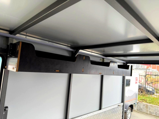 Фургон "МОЛОДЕЦ" 3,0х1,5/1,65 (R16) Черный (ЕА180922F3MC30003) фото