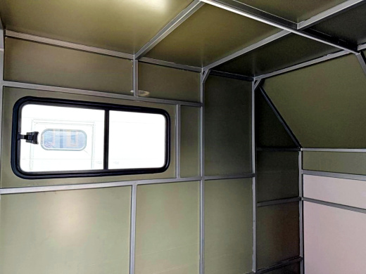 Фургон "МОЛОДЕЦ" 3,5х1,5/1,65 (R13х2) Черный (ЕА180932H4MC30202) фото