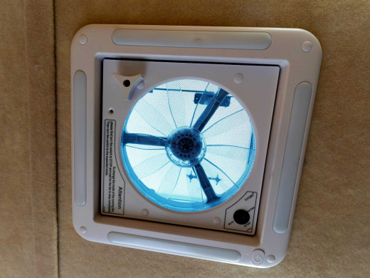 Автодом "МОЛОДЕЦ" R13 (X89958320S0JT6004) фото