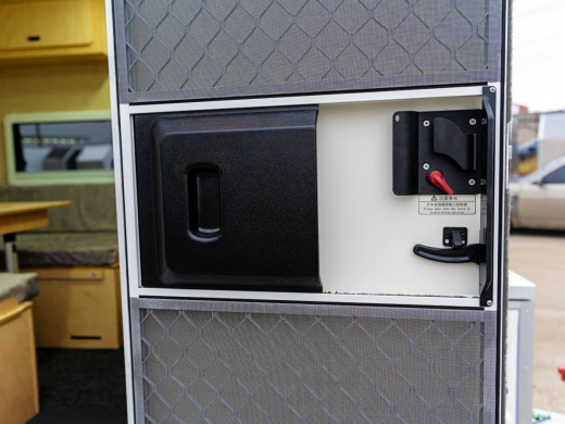 Автодом "МОЛОДЕЦ" R13 (X89958320S0JT6005) фото