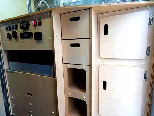 Автодом "МОЛОДЕЦ" R13 (X89958320S0JT6002) фото