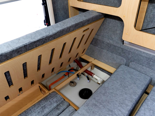 Автодом "МОЛОДЕЦ" R13 (базовая версия) фото