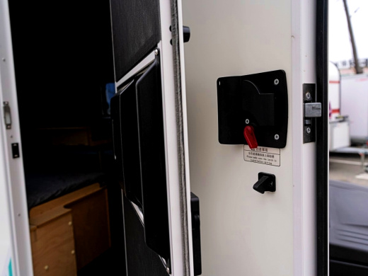 Автодом "МОЛОДЕЦ" R13 (X89958320S0JT6002) фото