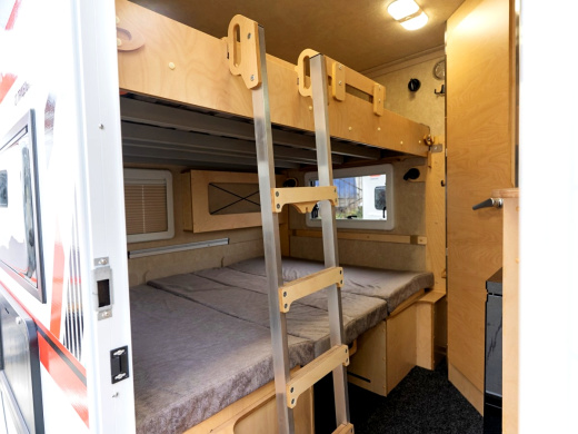 Автодом "МОЛОДЕЦ" R13 (X89958320S0JT6004) фото