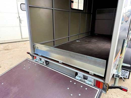 Фургон "МОЛОДЕЦ" 3,5х1,5/1,65 (R13х2) Черный (ЕА180932H4MC30202) фото