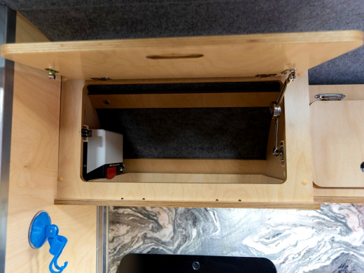 Автодом "МОЛОДЕЦ" R13 (базовая версия) фото