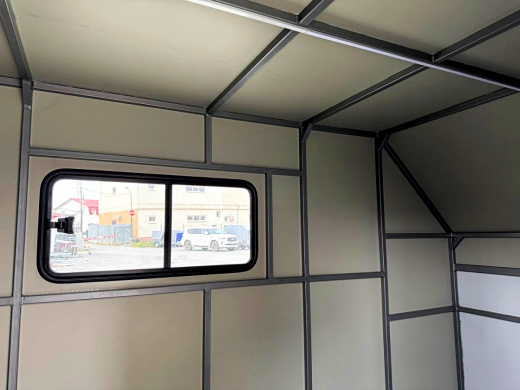 Фургон "МОЛОДЕЦ" 3,5х1,5/1,65 (R13х2) Черный (ЕА180932H4MC30205) фото