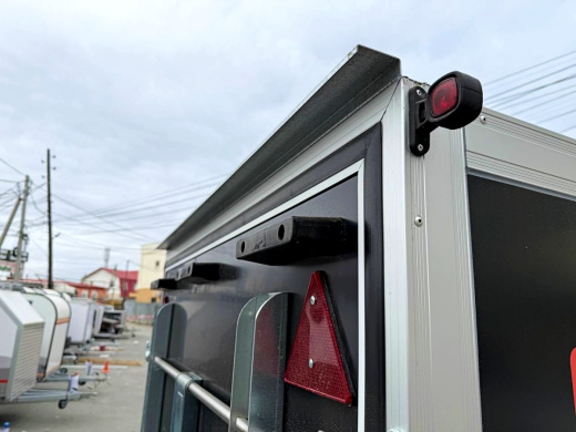 Фургон "МОЛОДЕЦ" 3,5х1,5/1,65 (R13х2) Черный (ЕА180932H4MC30205) фото