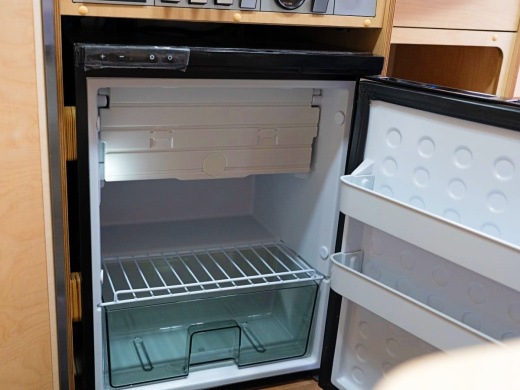 Автодом "МОЛОДЕЦ" R13 (X89958320S0JT6005) фото