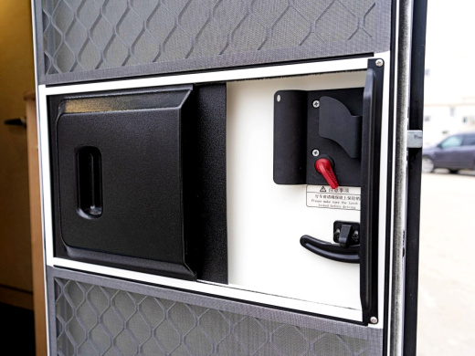 Автодом "МОЛОДЕЦ" R13 (X89958320S0JT6002) фото