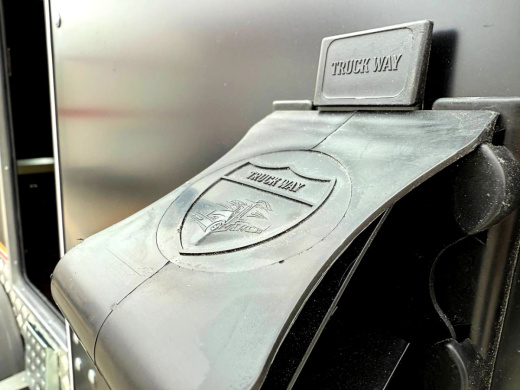 Фургон "МОЛОДЕЦ" 3,5х1,5/1,65 (R13х2) Черный (ЕА180932H4MC30077) фото