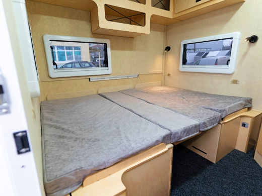 Автодом "МОЛОДЕЦ" R13 (X89958320S0JT6005) фото