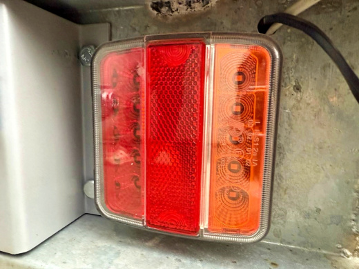 Фургон "МОЛОДЕЦ" 3,5х1,5/1,65 (R13х2) Серый (ЕА180932H4MC30075) фото